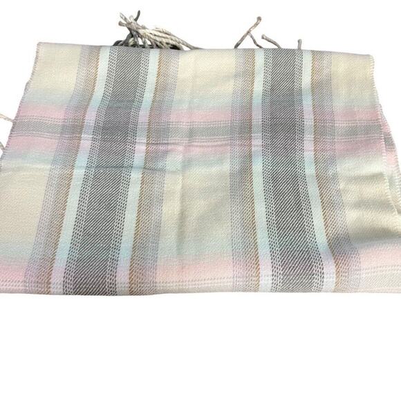 100% Pure Cashmere Made in Scotland Plaid Womens Fringe Pink Gray Scarf 68x12" - Picture 6 of 15